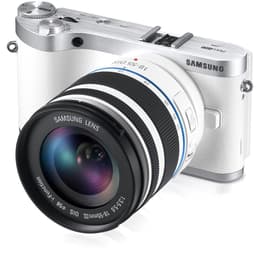 Reflex NX1000 - White + Samsung Samsung Lens 18-55 mm f/3.5-5.6 OIS III + Samsung Lens 50-200 mm f/4-5.6 ED OIS II f/3.5-5.6 + f/4-5.6