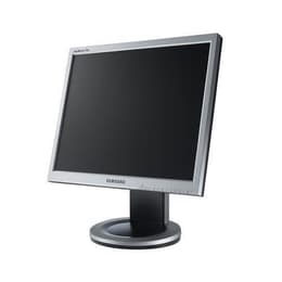 17-inch Samsung SyncMaster 740N 1280 x 1024 LCD Monitor Grey