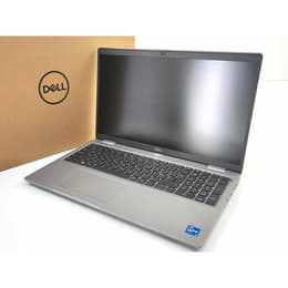 Dell Latitude 5520 15-inch (2021) - Core i5 - Gen 11 (G) - 8GB - SSD 4 TB QWERTY - Swedish