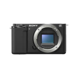 ZV-E10 - Black + Sony E PZ 16-50mm f/3.5-5.6 OSS f/3.5-5.6