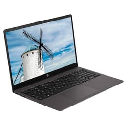 HP 255 G10 15-inch (2023) - Ryzen 3 - 7000 Series (U) - 8GB - SSD 256 GB QWERTY - Italian