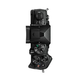 Reflex - Pentax K10D Black + Lens Pentax SMC DA 18-55mm f/3.5-5.6 AL + 70-300mm f/4-5.6 ED